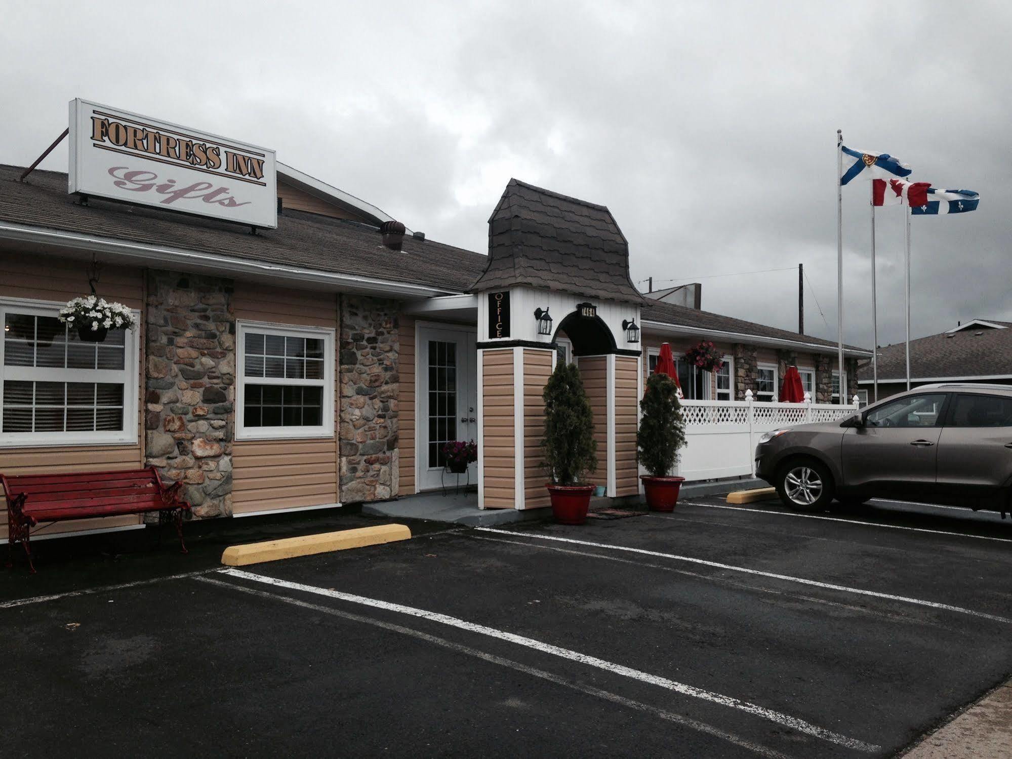 Fortress Inn Louisbourg Exterior photo